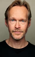 Steven Mackintosh